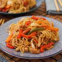 Chow Mein Pollo